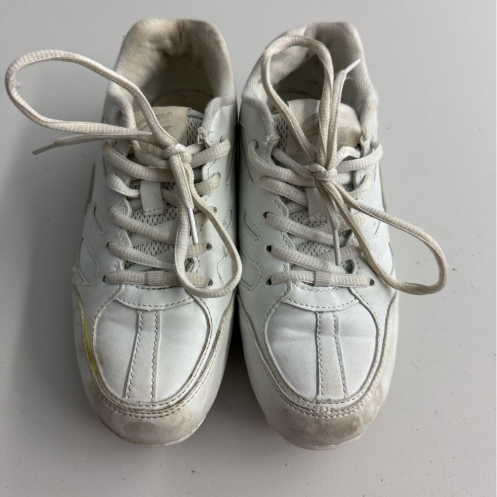 White Athletic cheer Shoes - Size 3